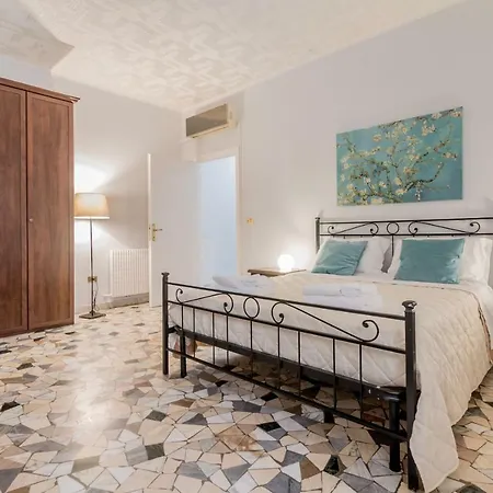 House Grimaldi Roma
